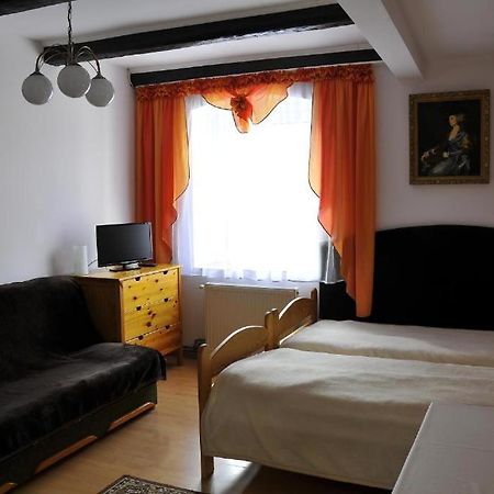 Gosciniec Zapiecek Hotel Stronie Slaskie Exterior photo