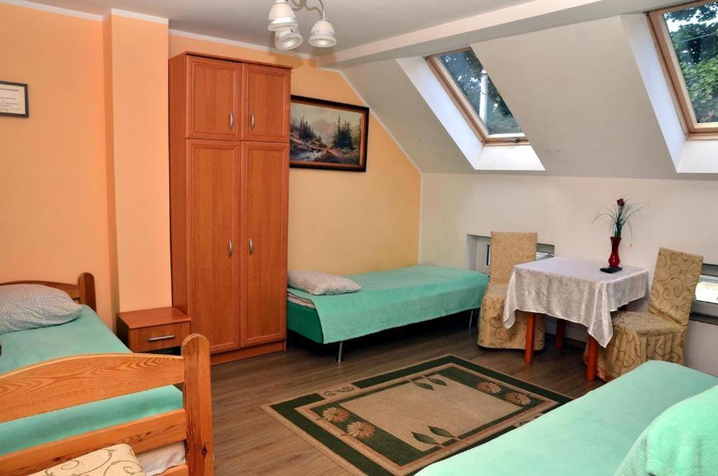 Gosciniec Zapiecek Hotel Stronie Slaskie Exterior photo